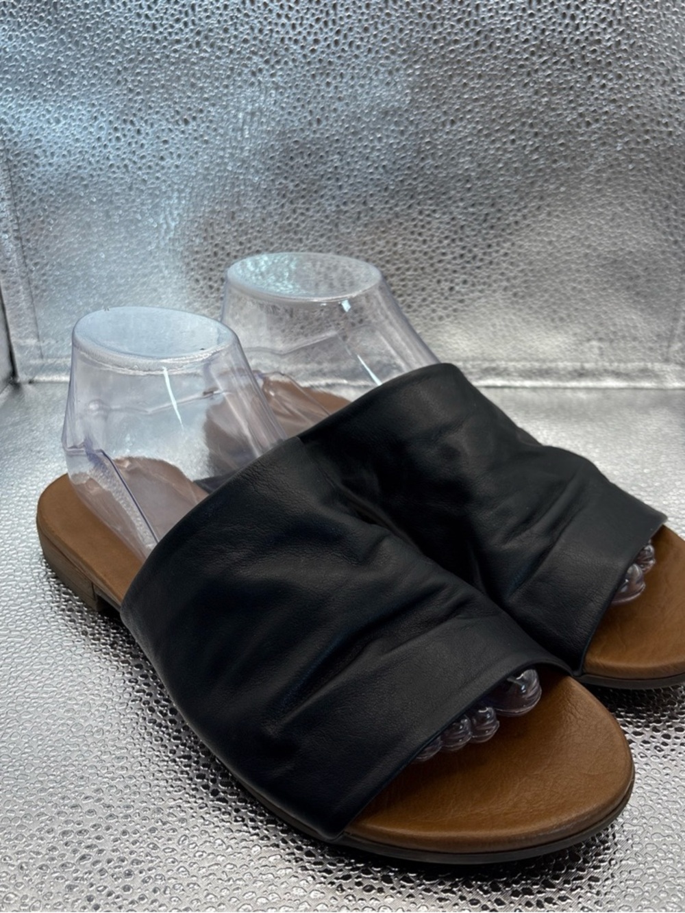 Bueno Turner Black Leather Slide Sandals with Brown Footbed